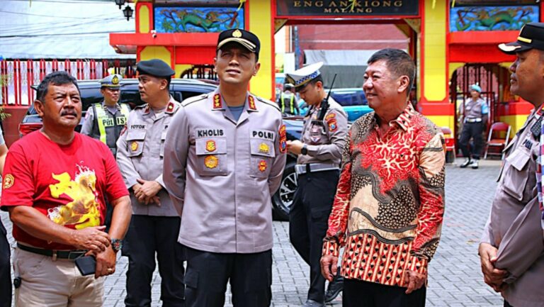 Polresta Malang Kota Pertebal Pengamanan Imlek, Personel Disiagakan di Klenteng hingga Pusat Perbelanjaan