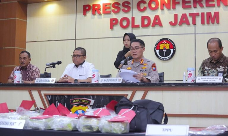 Polda Jatim Ungkap Dua Kasus TPPU, Aset Hasil Narkotika Rp 2,7 Miliar Disita