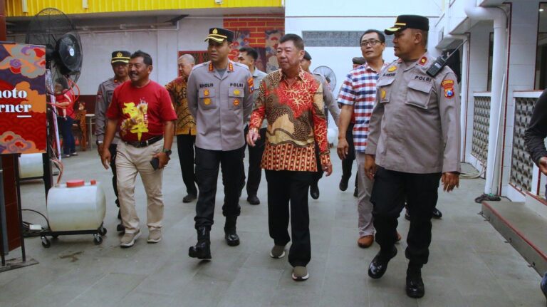 Puncak Imlek 2577 Kongzili di Eng An Kiong, Polresta Malang Kota Pertebal Pengamanan hingga Pusat Perbelanjaan