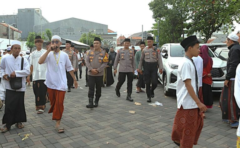 Polres Pelabuhan Tanjungperak Libatkan 209 Personel Layani Haul Ke-549 Sunan Ampel