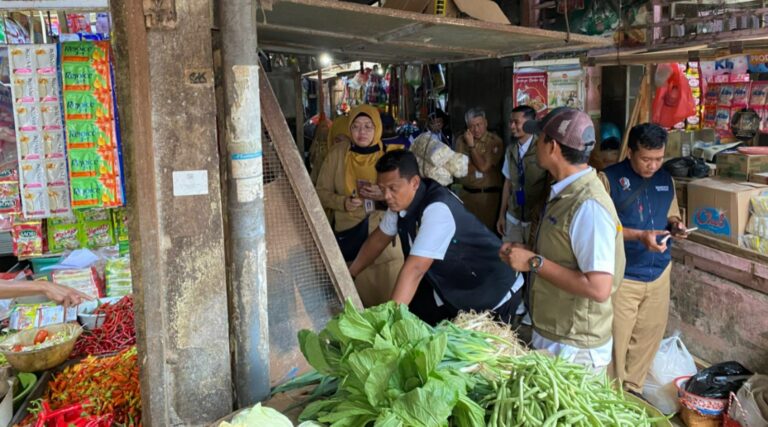 Satgas Saber Polres Bojonegoro Bersama TPID Sidak Harga Sembako Jelang Ramadhan