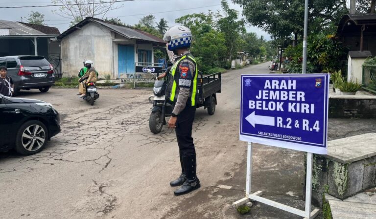 Polres Bondowoso Maksimalkan Pengaturan Lalu Lintas Pascaputusnya Jembatan Sukowiryo