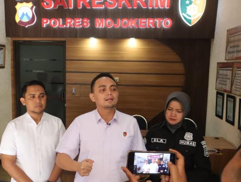 Polres Mojokerto Amankan 3 Orang Matel yang Rampas Pajero di Sooko