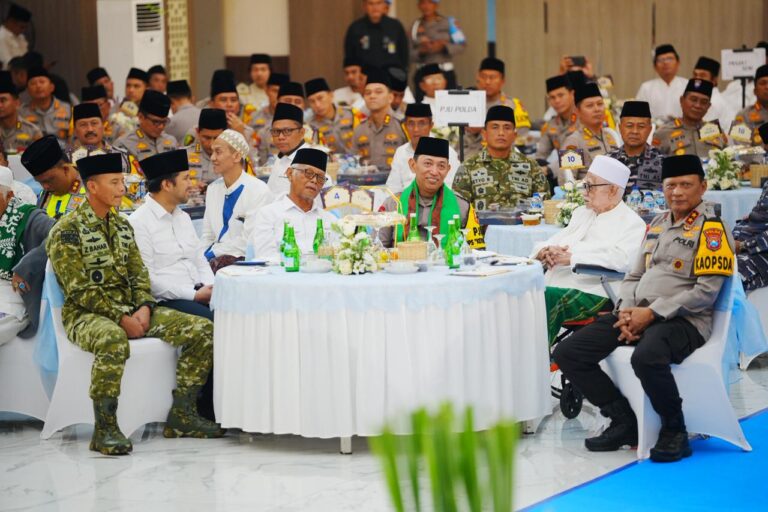 Safari Ramadhan di Jatim, Kapolri Ajak Seluruh Elemen Bersatu Jaga Kamtibmas-Dukung Program Presiden