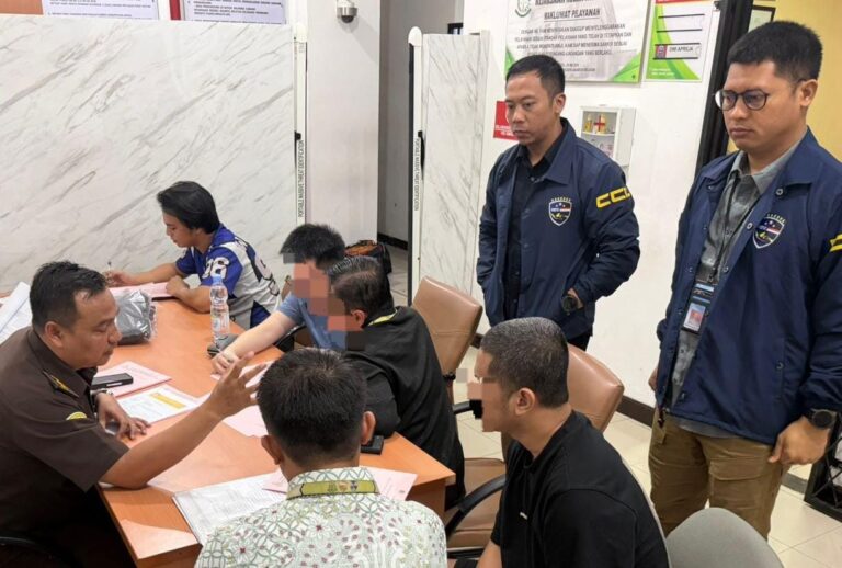 Tahap II Kasus Judol, Bareskrim Polri Serahkan 5 Tersangka dan Barang Bukti ke Jaksa