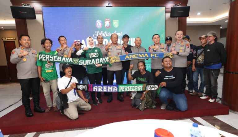 Kapolda Jatim Satukan Aremania-Bonek, Sepakat Tak Ada Rivalitas di Luar Lapangan