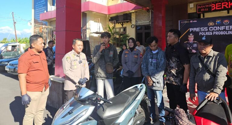 Polres Probolinggo Temukan dan Serahkan Motor yang Hilang, Korban Curanmor Tersenyum Riang
