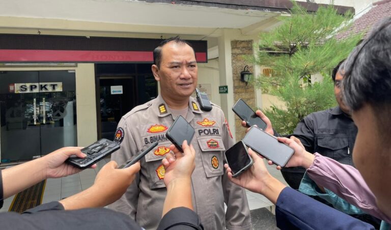Polres Malang Ungkap Pembalakan Hutan, Truk Bermuatan Kayu Diamankan
