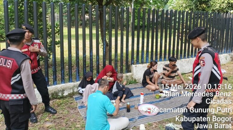Patroli Dialogis Samapta Baharkam Sasar Pusat Keramaian, Jamin Keamanan Warga Gunung Putri