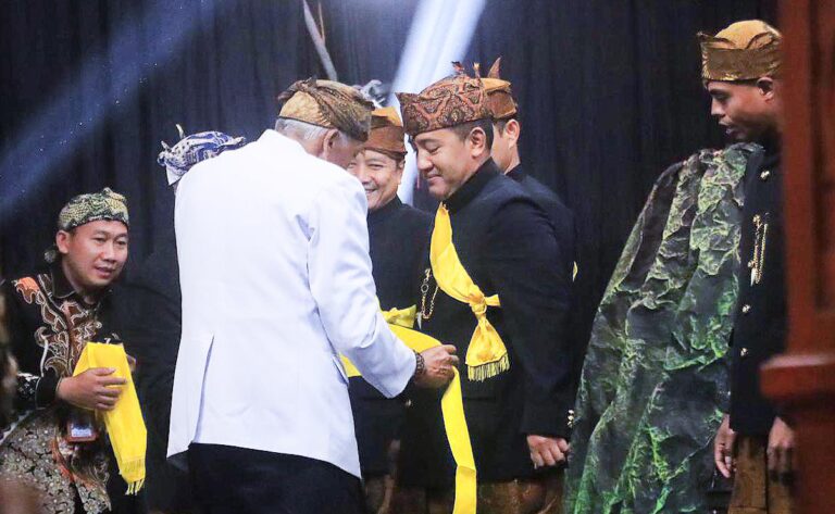 Yadnya Kasada 2026, Kapolres Probolinggo Dikukuhkan sebagai Warga Kehormatan Suku Tengger