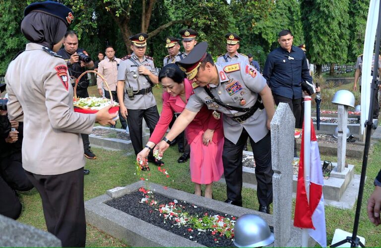 Jelang Hari Bhayangkara ke-80, Polri Gelar Ziarah dan Tabur Bunga Secara Serentak di Lima Lokasi