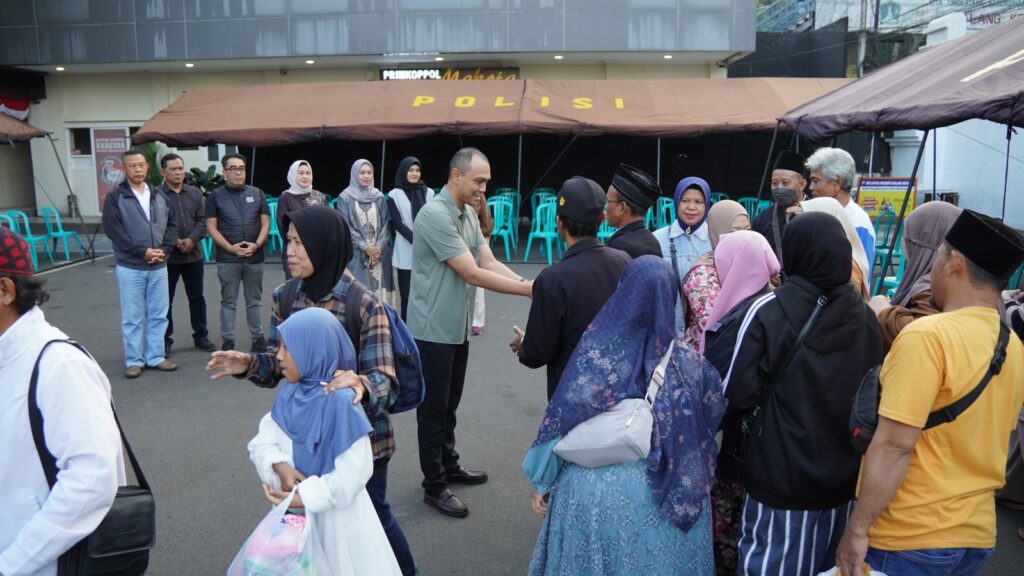 Kapolresta Malang Kota Berangkatkan 45 Keluarga Korban Kanjuruhan Ziarah Religi ke Empat Situs Spiritual